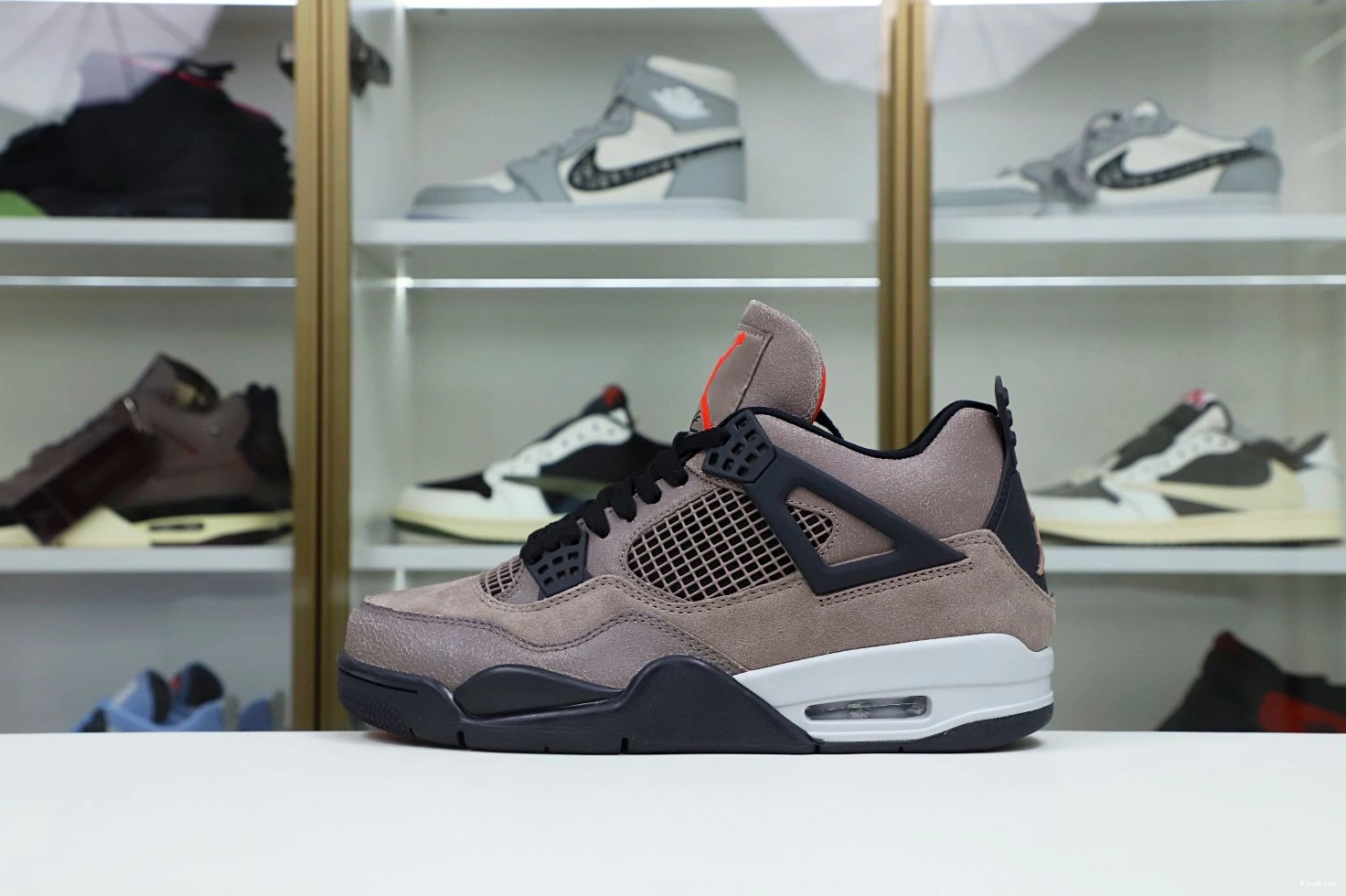 AIR HAZE' 'TAUPE JORDAN 4 RETRO 0131